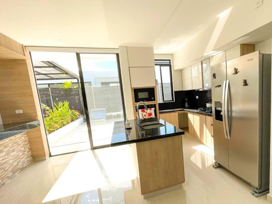 Casa vacacional con piscina privada en Girardot - Casa Tierra Linda