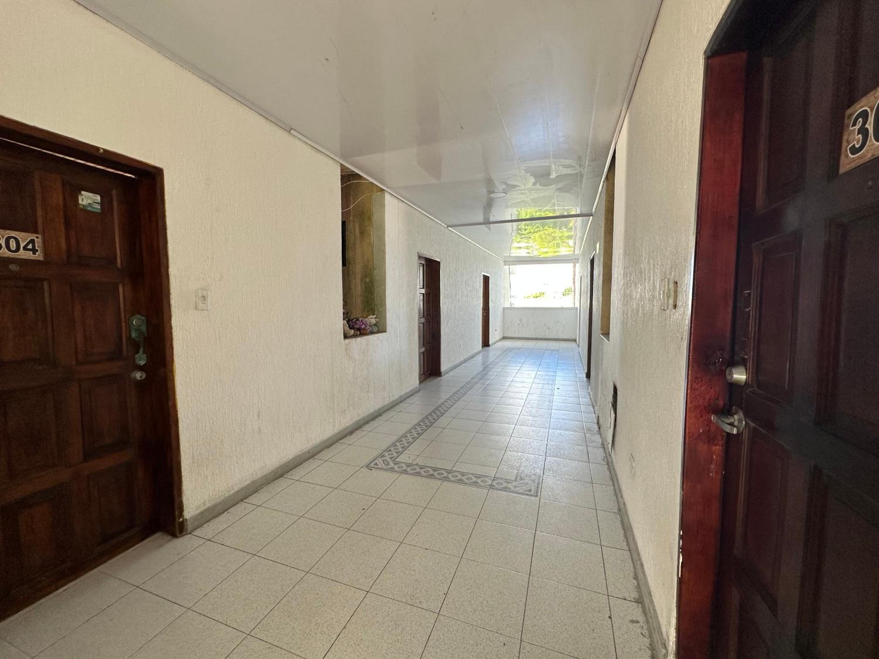 Jhonny Cay Collection Apartment
