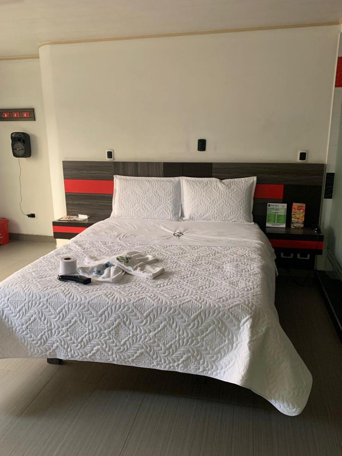 Hotel Planeta 3