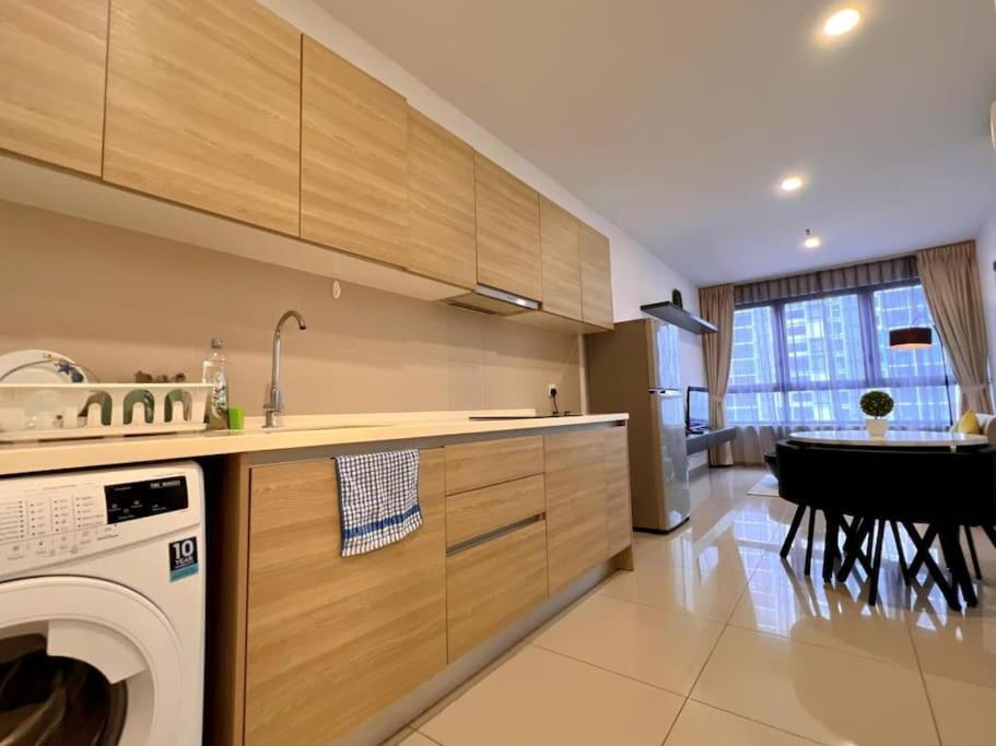 2BR with Free Parking, Near Central I-City, Theme Park, SOGO & iCCC photo 4