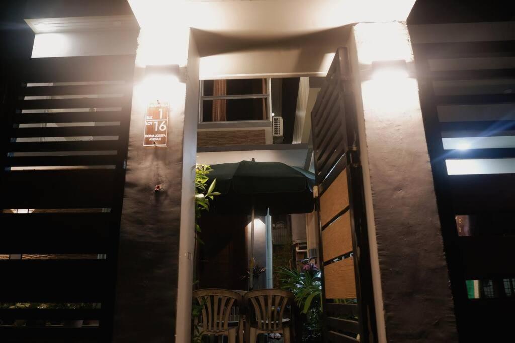The Hive Villa - Modern Cozy Villa in Angeles City view 4