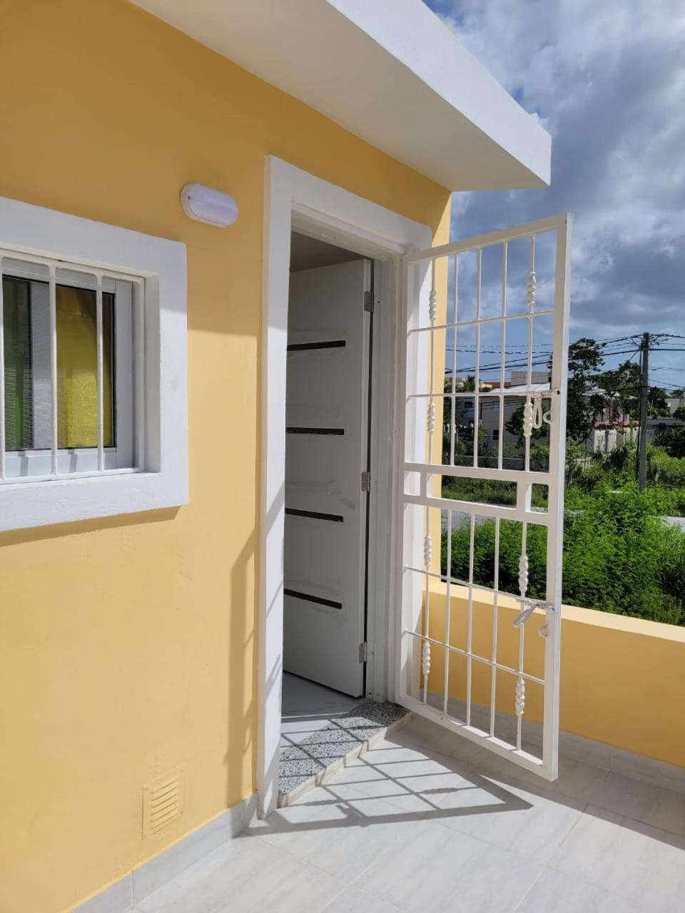 AVE FENIX Apartments