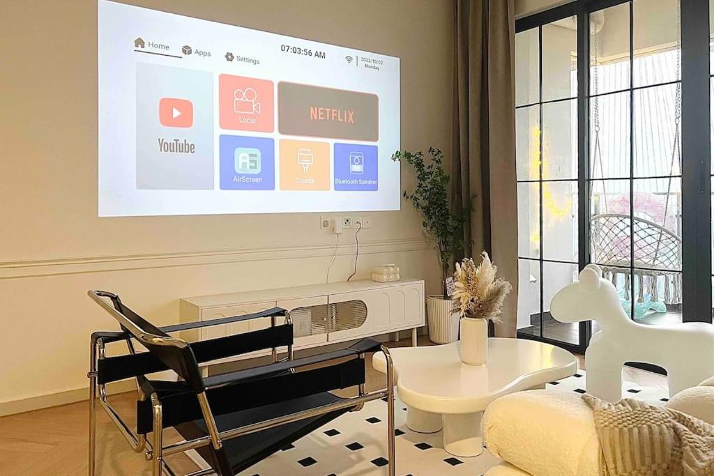 Dooga Insta-grammable L47 SeaView Projector 4-7pax