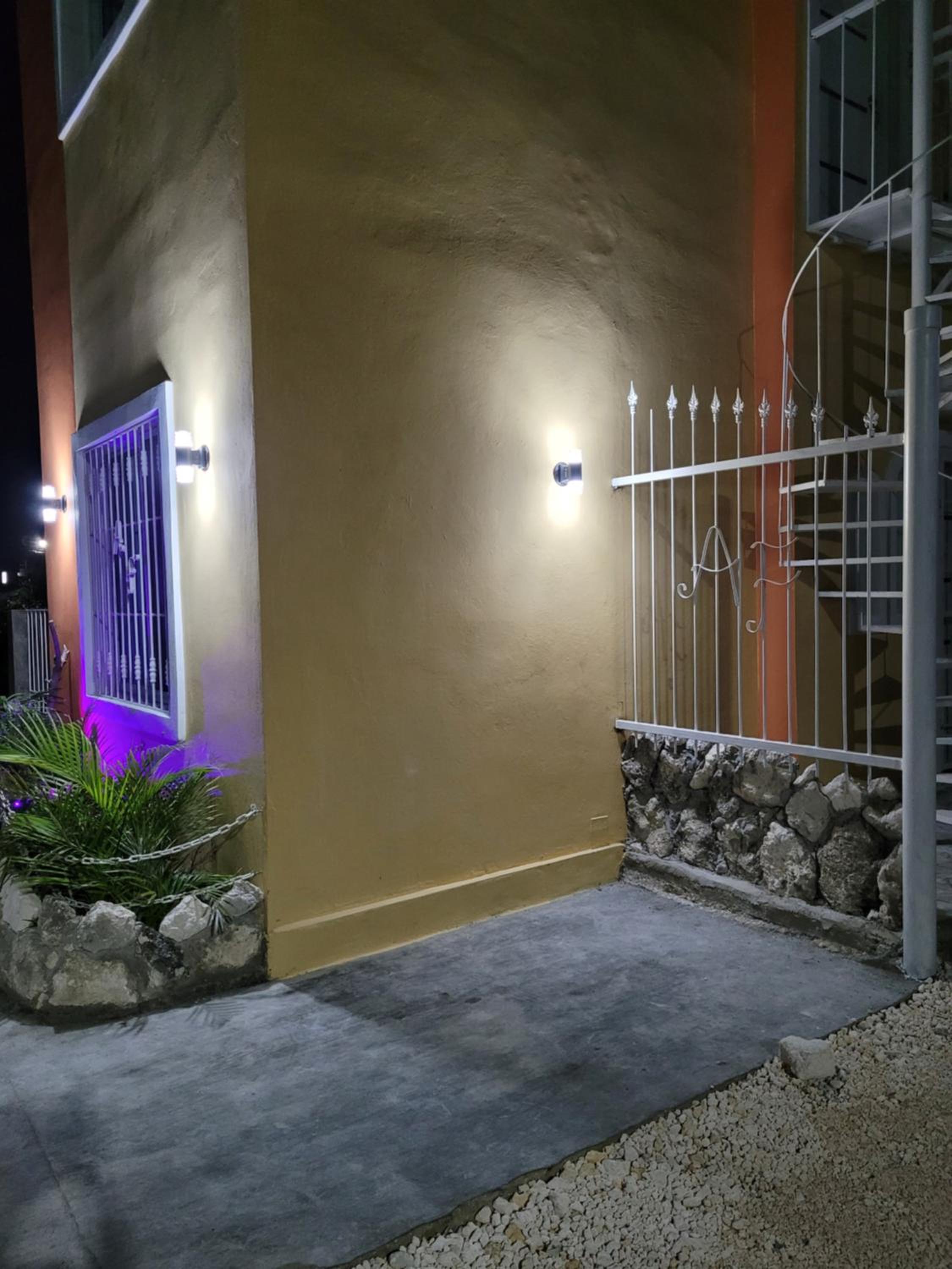 AVE FENIX Apartments