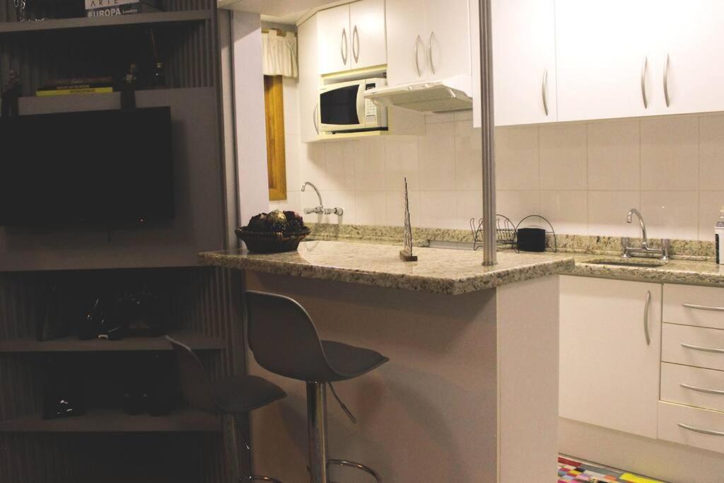 Apê 2 quartos à 20m da Rua Coberta de Gramado