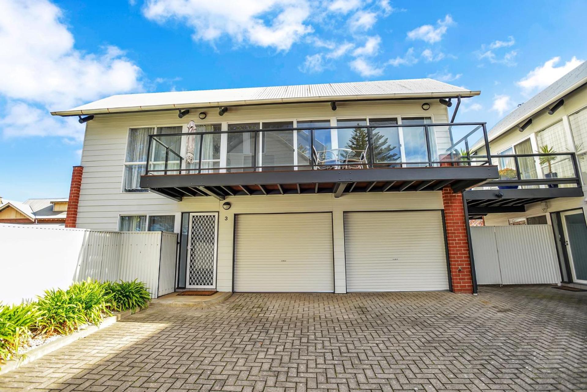 Fantastic Beachside Townhouse