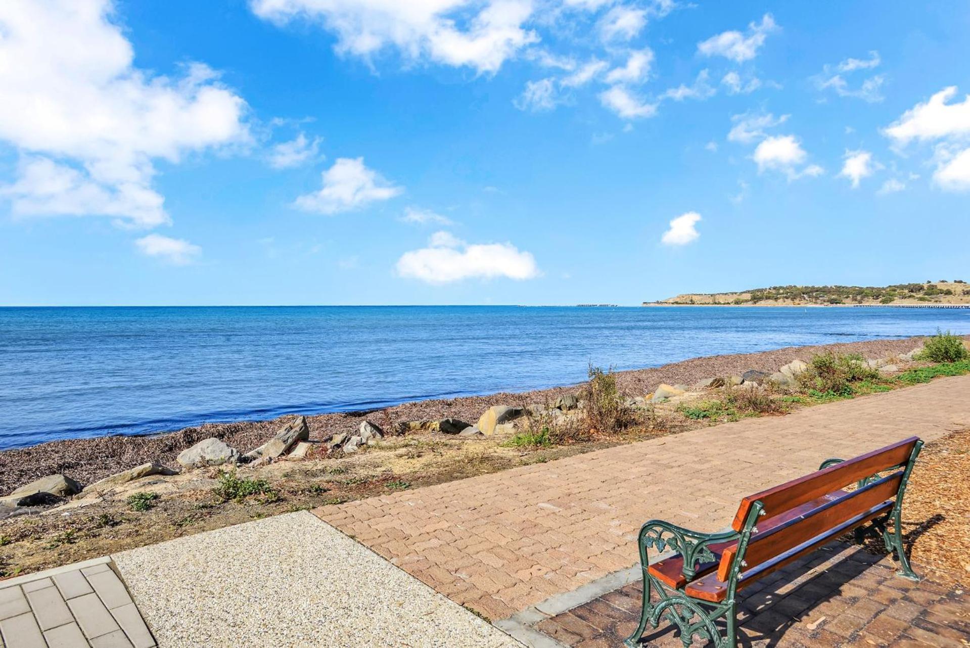 Fantastic Beachside Townhouse
