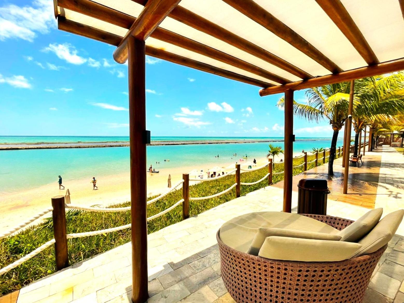 Casa à beira-mar 23 - Pé na Areia, Tipo Bangalô, Piscina Privativa, Muro Alto, Porto de Galinhas, PE