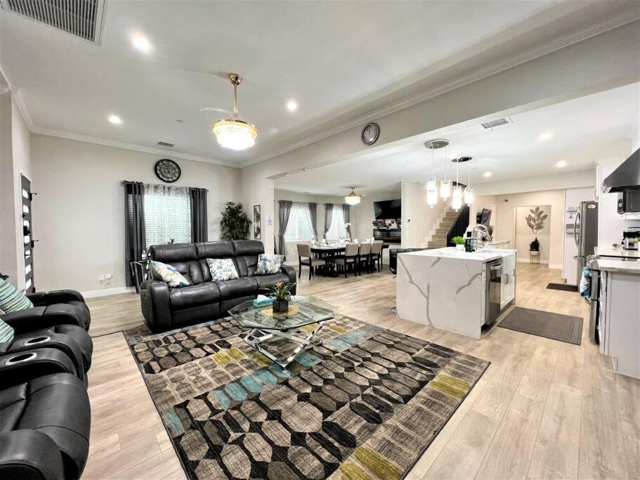 LA Home - FIFA Soccer, NBA Games, Universal Studios