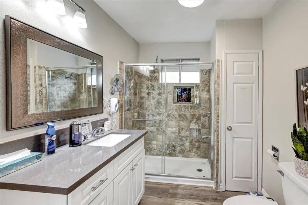 Family/Pet friendly home-Redlands-CA view 2