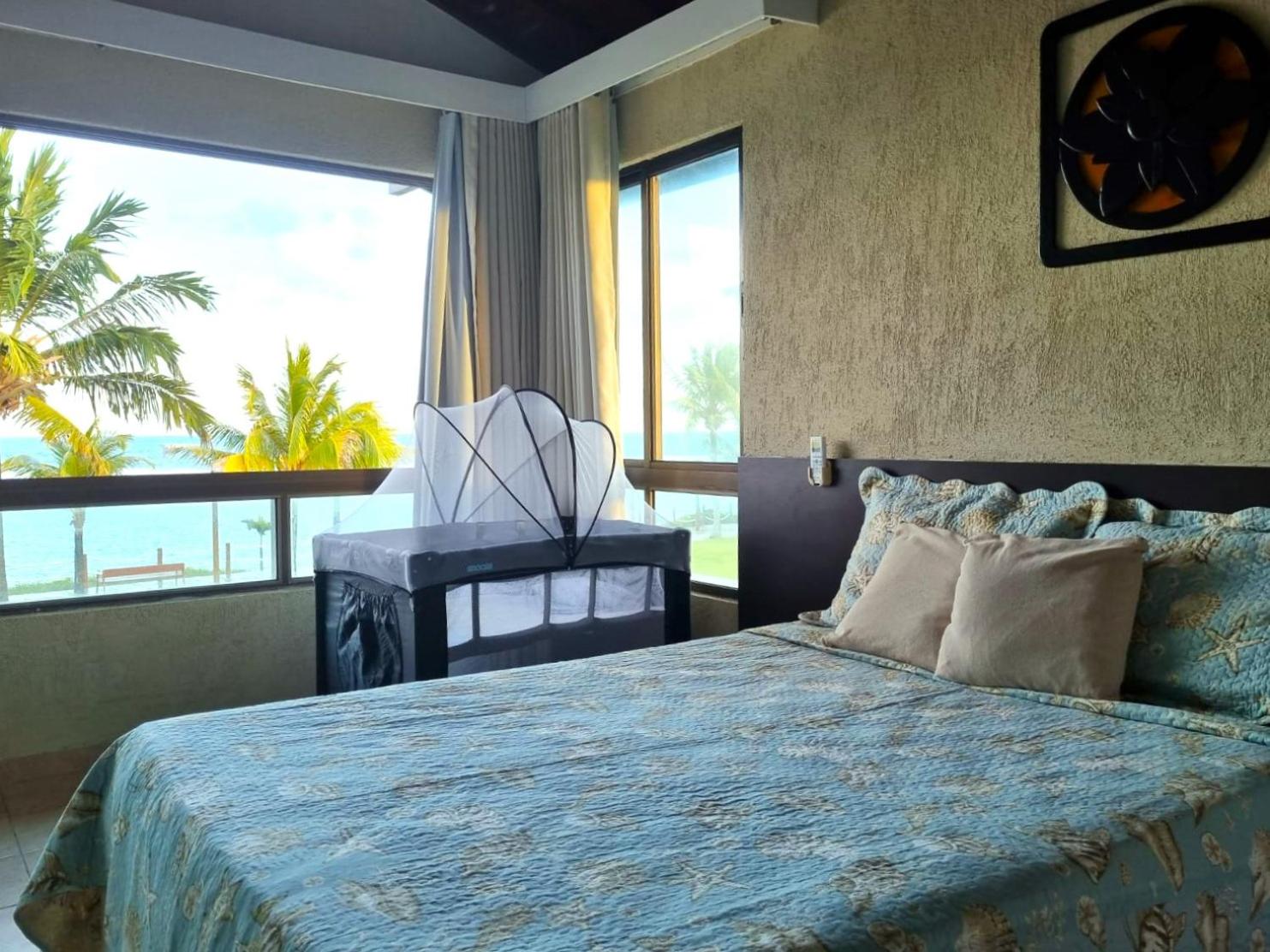 Casa à beira-mar 23 - Pé na Areia, Tipo Bangalô, Piscina Privativa, Muro Alto, Porto de Galinhas, PE