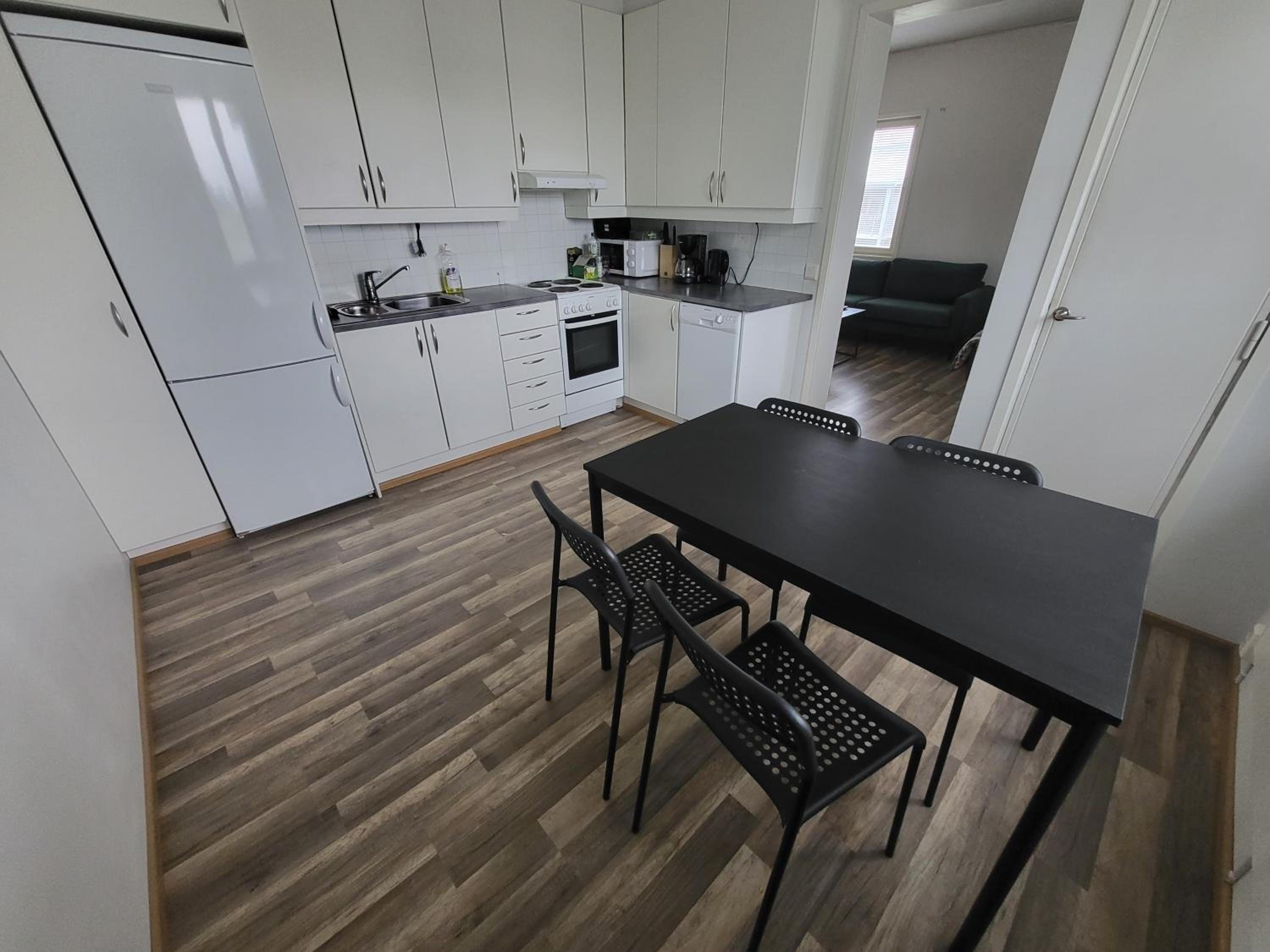 Studio with kitchen, great location