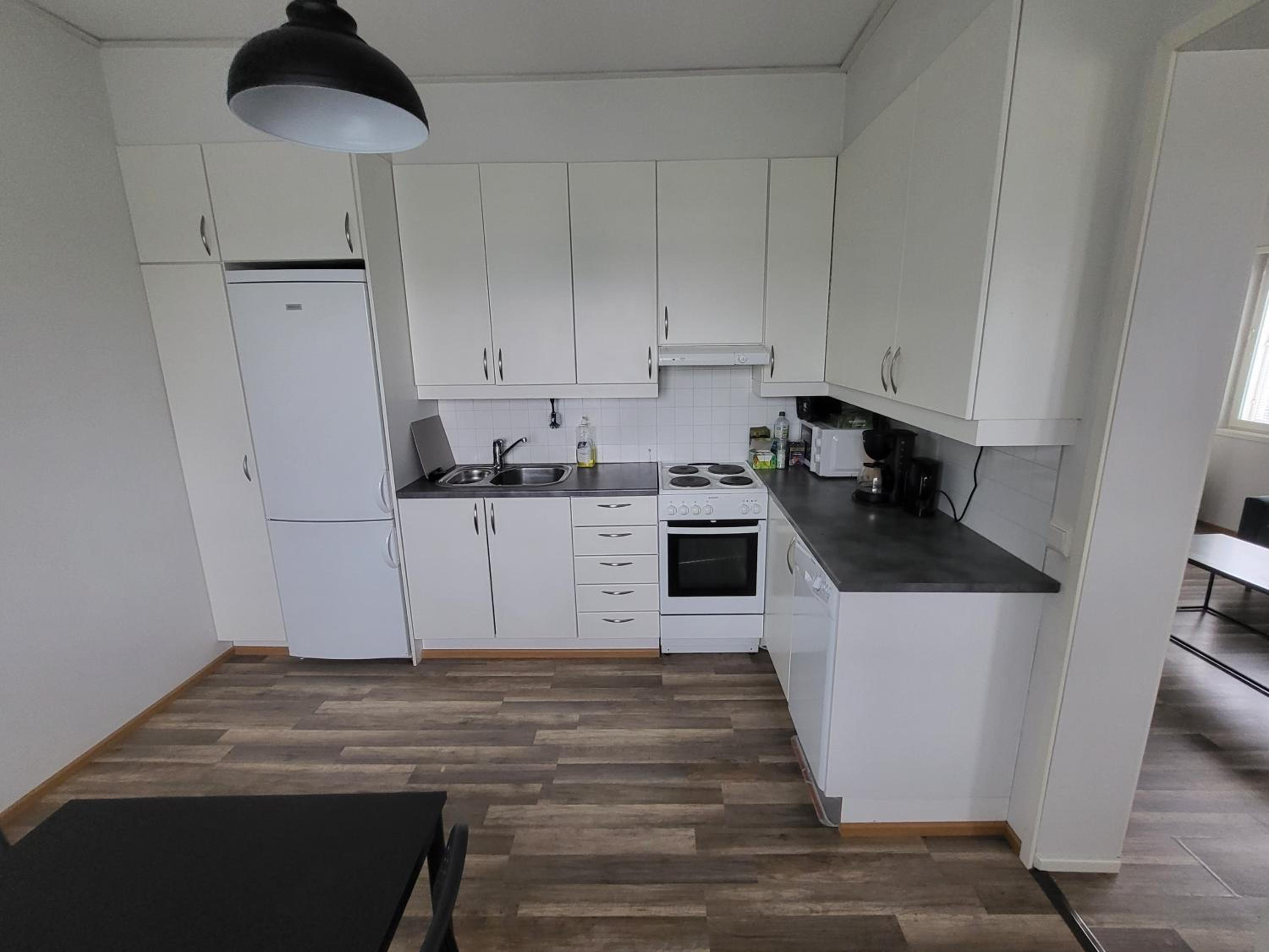 Studio with kitchen, great location
