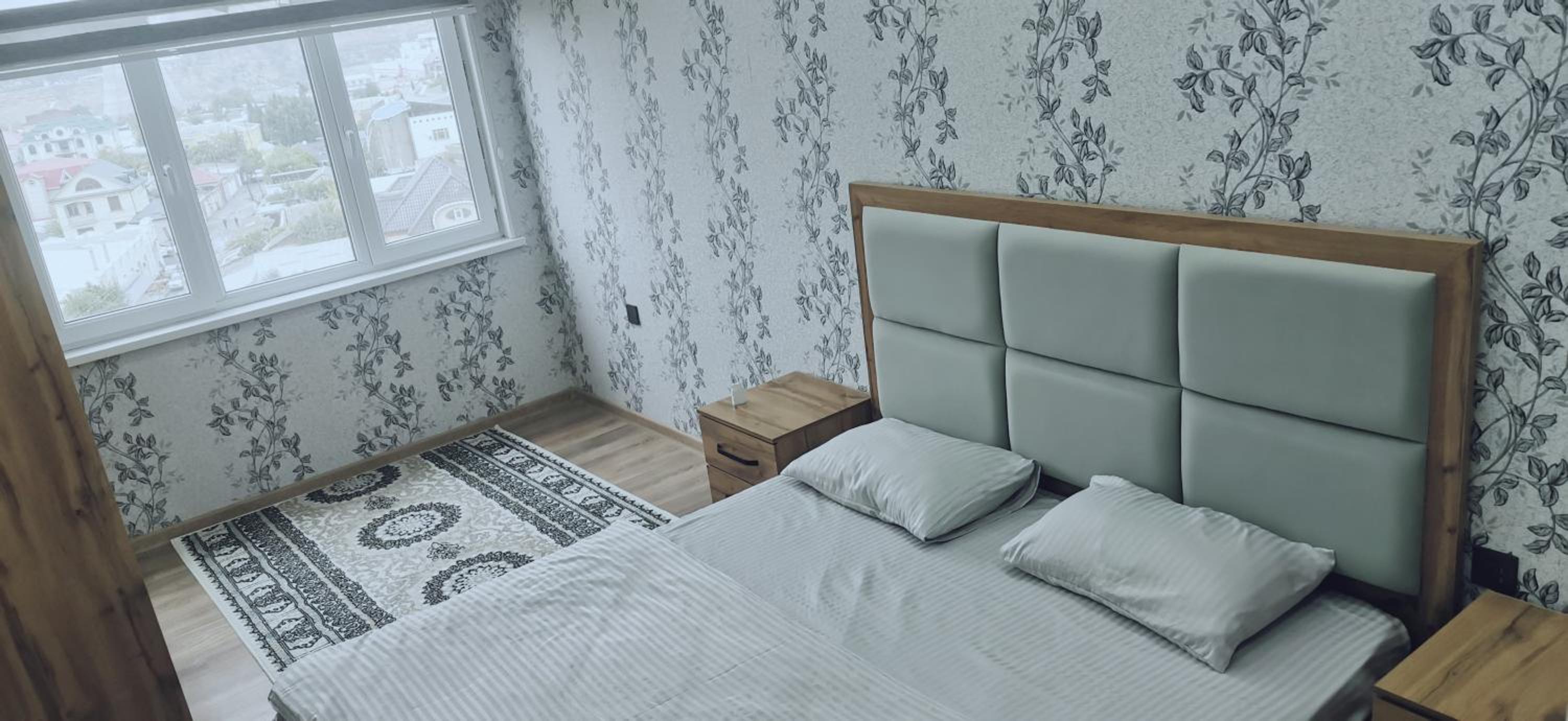 Royal apartment 3 view 2
