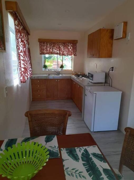 Dominic's Beach Bungalow