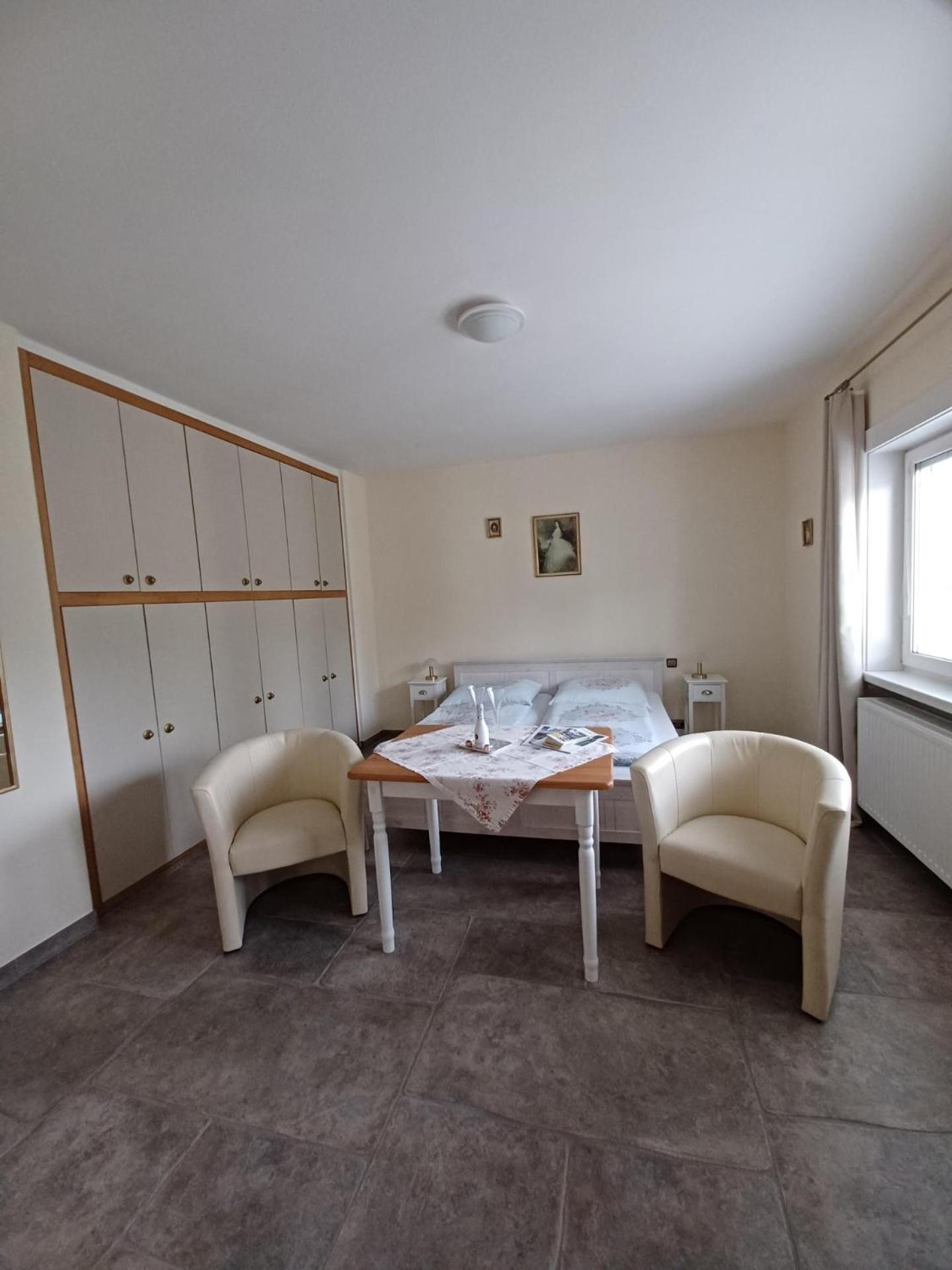 Villa Romy mit 3 Gästezimmer
