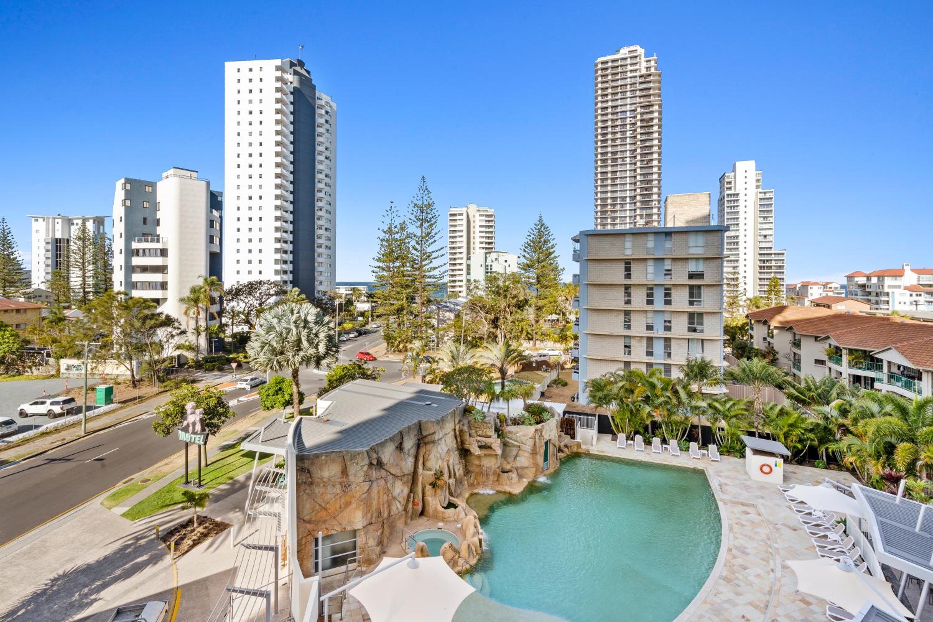 Wings Apartments - Q Stay
