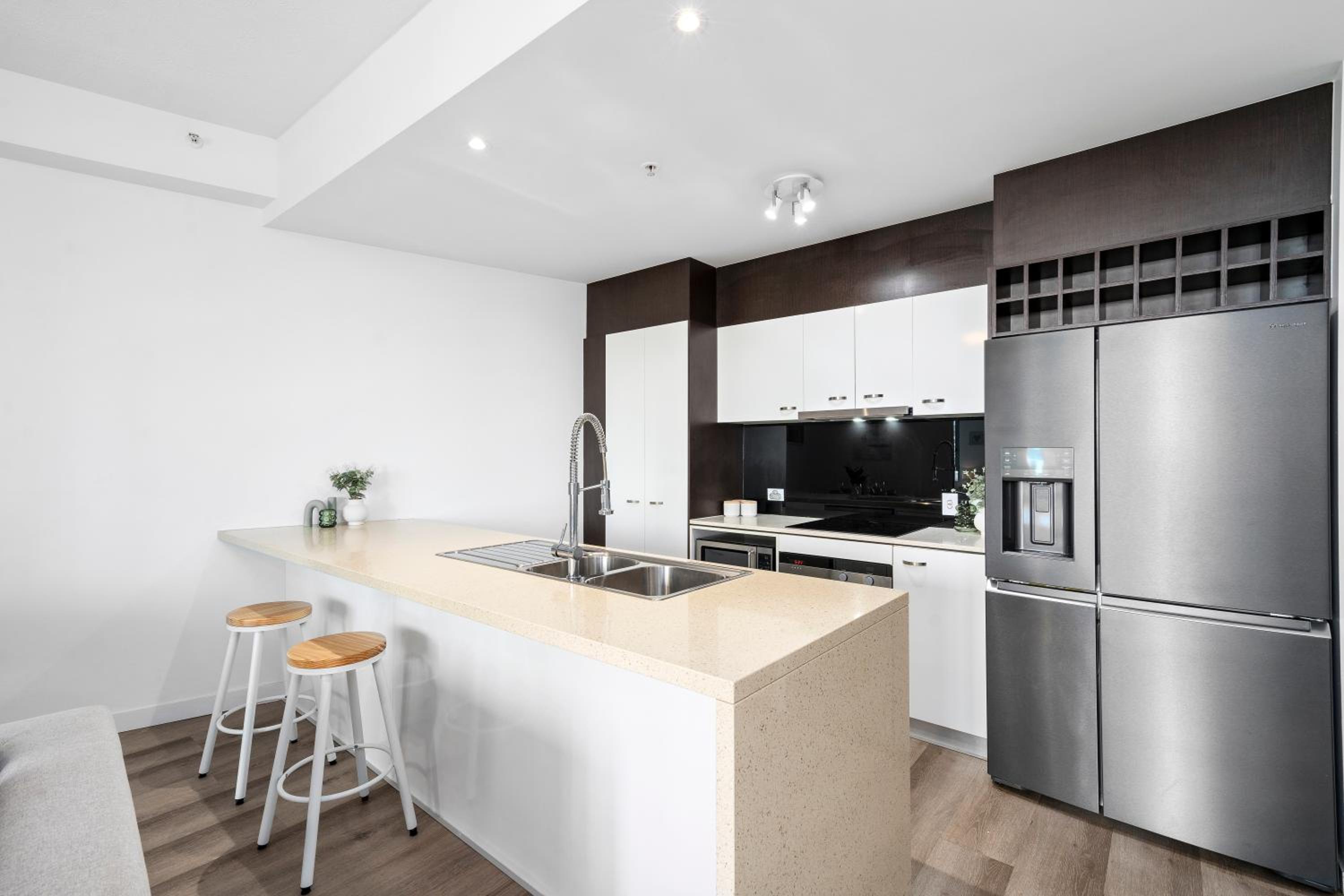 Wings Apartments - Q Stay