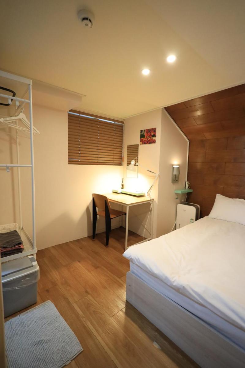 SISnBRO Guesthouse