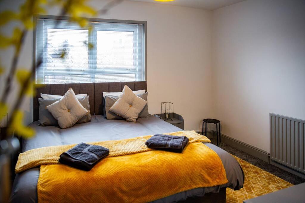 Guest Road - Stylish 3 Bedroom House view 4