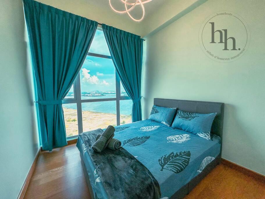 Paragon Seaview 30th Floor【2BR Near CIQ】Netflix