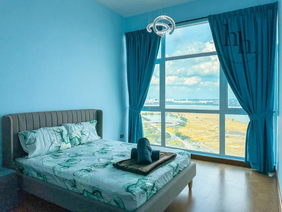 Paragon Seaview 30th Floor【2BR Near CIQ】Netflix