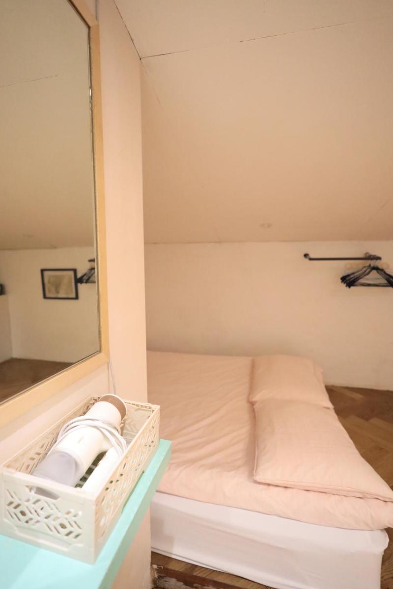 SISnBRO Guesthouse