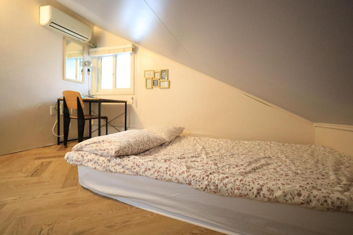 SISnBRO Guesthouse