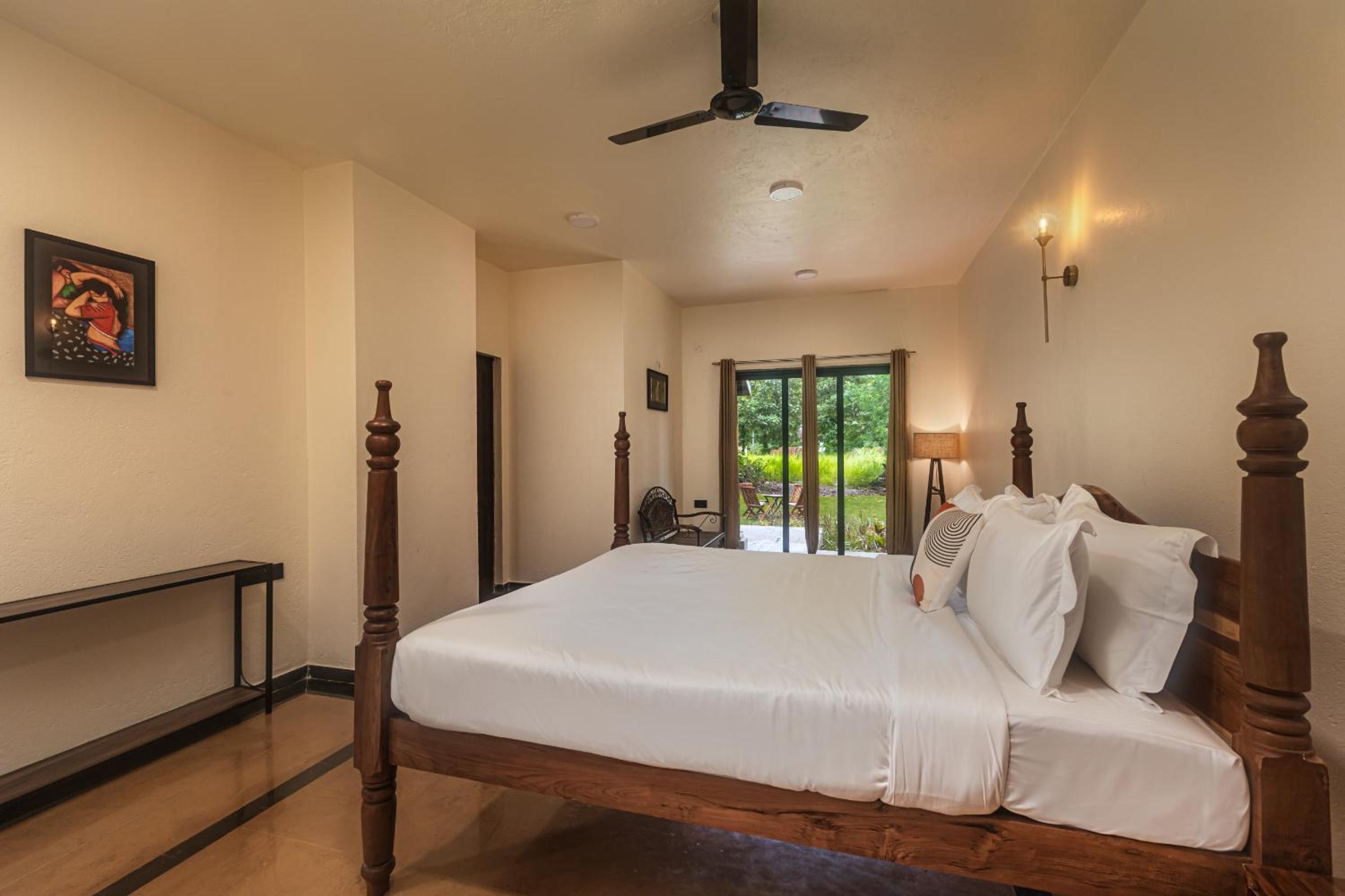 SaffronStays Amavi - 4BHK Villa in Dapoli with Lawn & Tropical Garden, Perfect for Family Celebrations