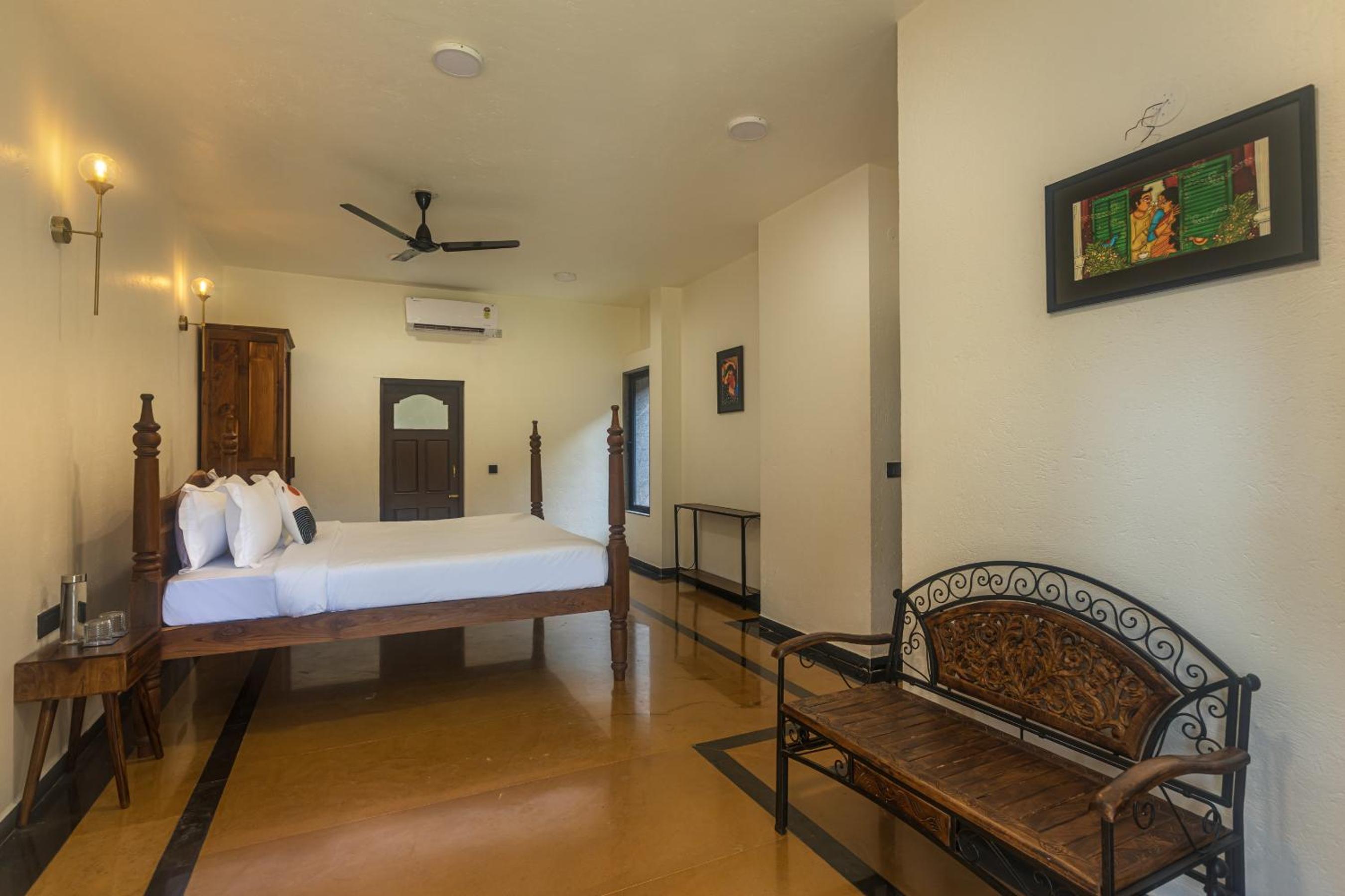 SaffronStays Amavi - 4BHK Villa in Dapoli with Lawn & Tropical Garden, Perfect for Family Celebrations
