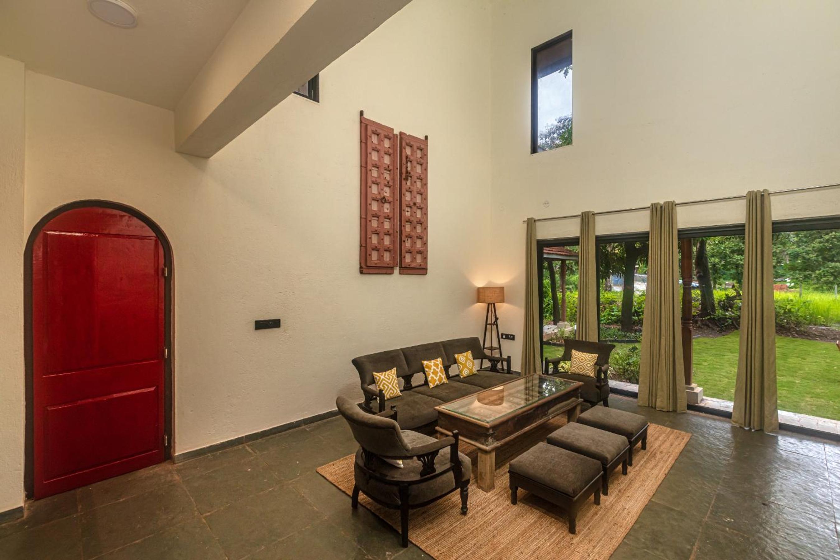 SaffronStays Amavi - 4BHK Villa in Dapoli with Lawn & Tropical Garden, Perfect for Family Celebrations