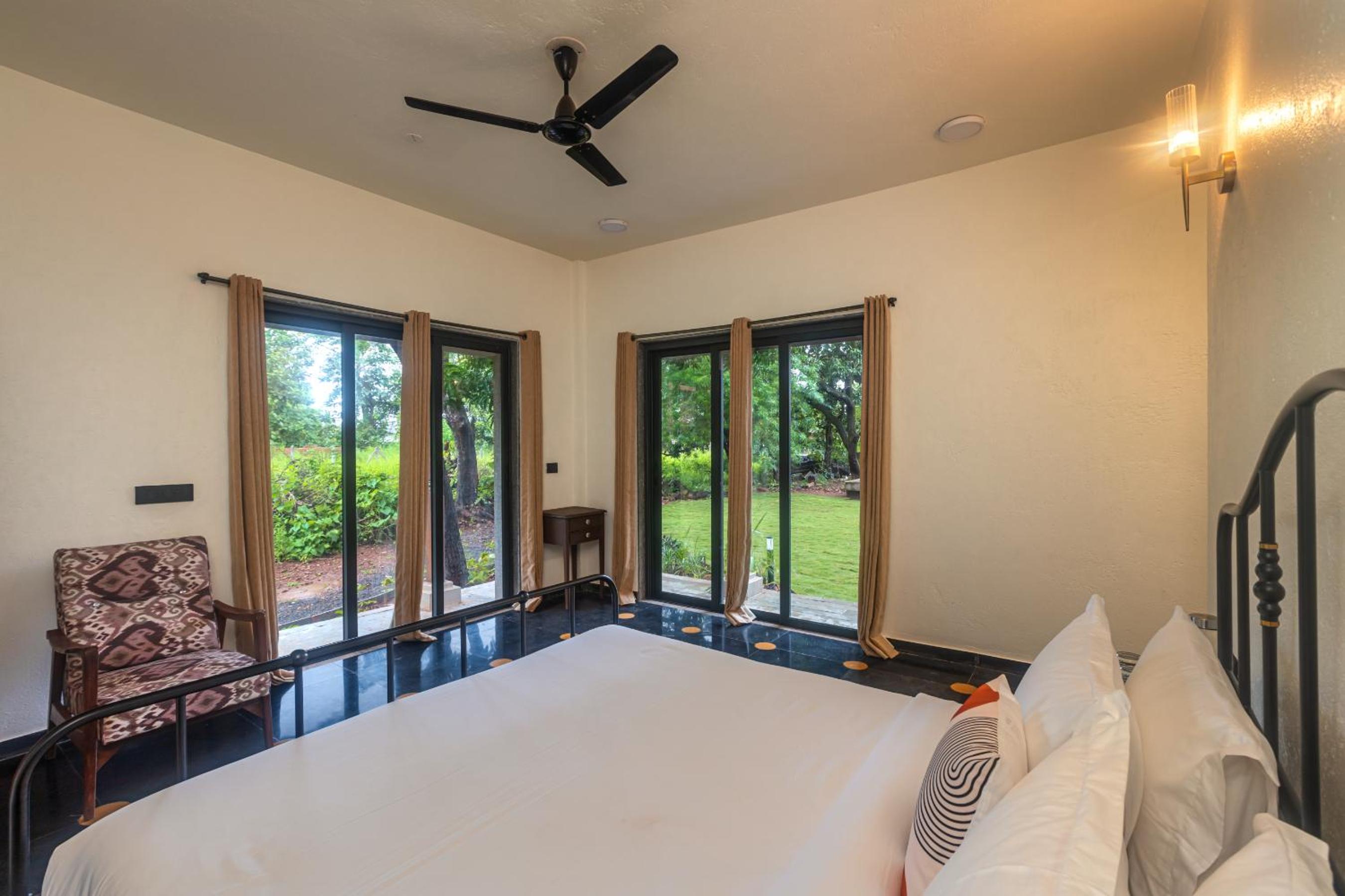 SaffronStays Amavi - 4BHK Villa in Dapoli with Lawn & Tropical Garden, Perfect for Family Celebrations