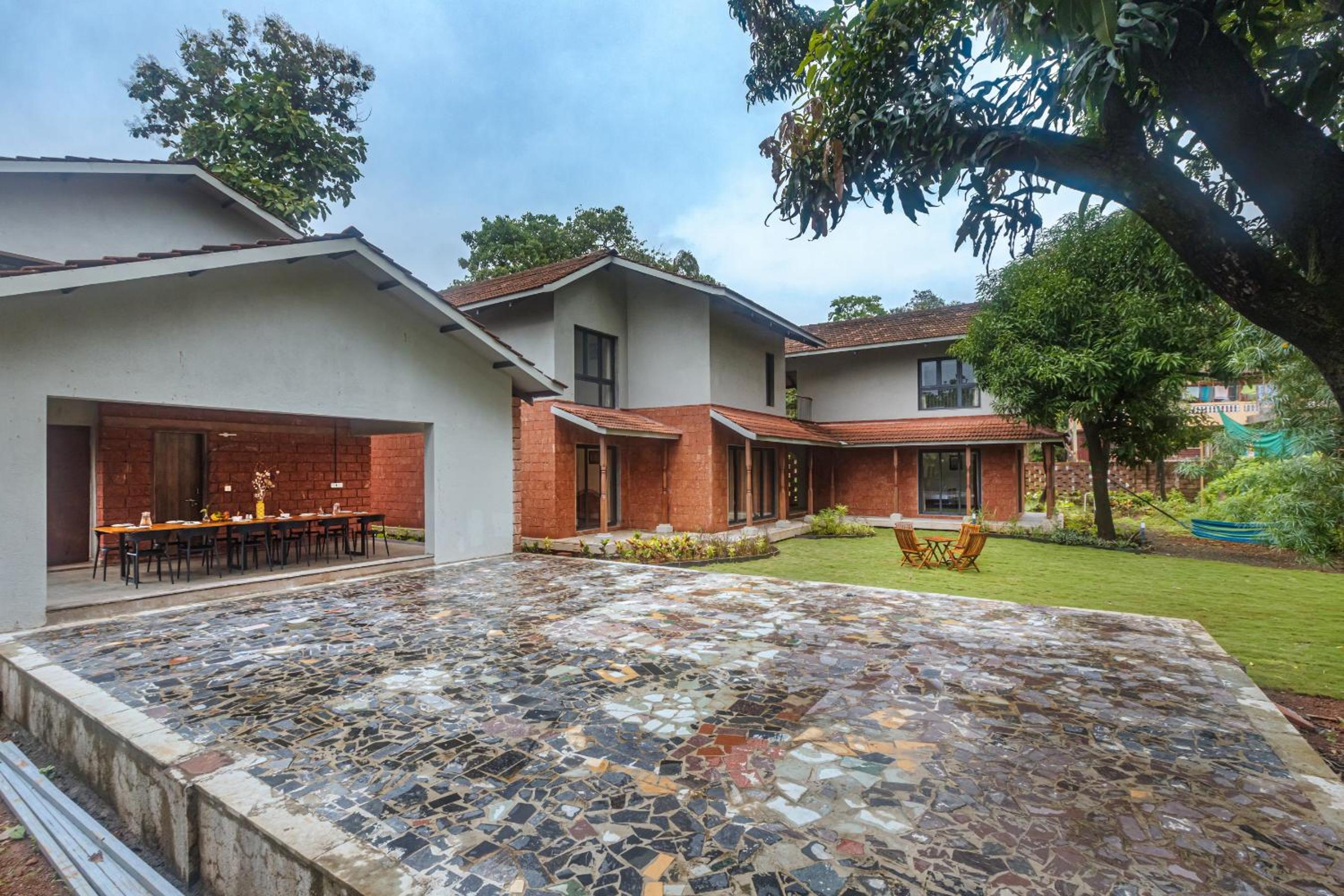 SaffronStays Amavi - 4BHK Villa in Dapoli with Lawn & Tropical Garden, Perfect for Family Celebrations