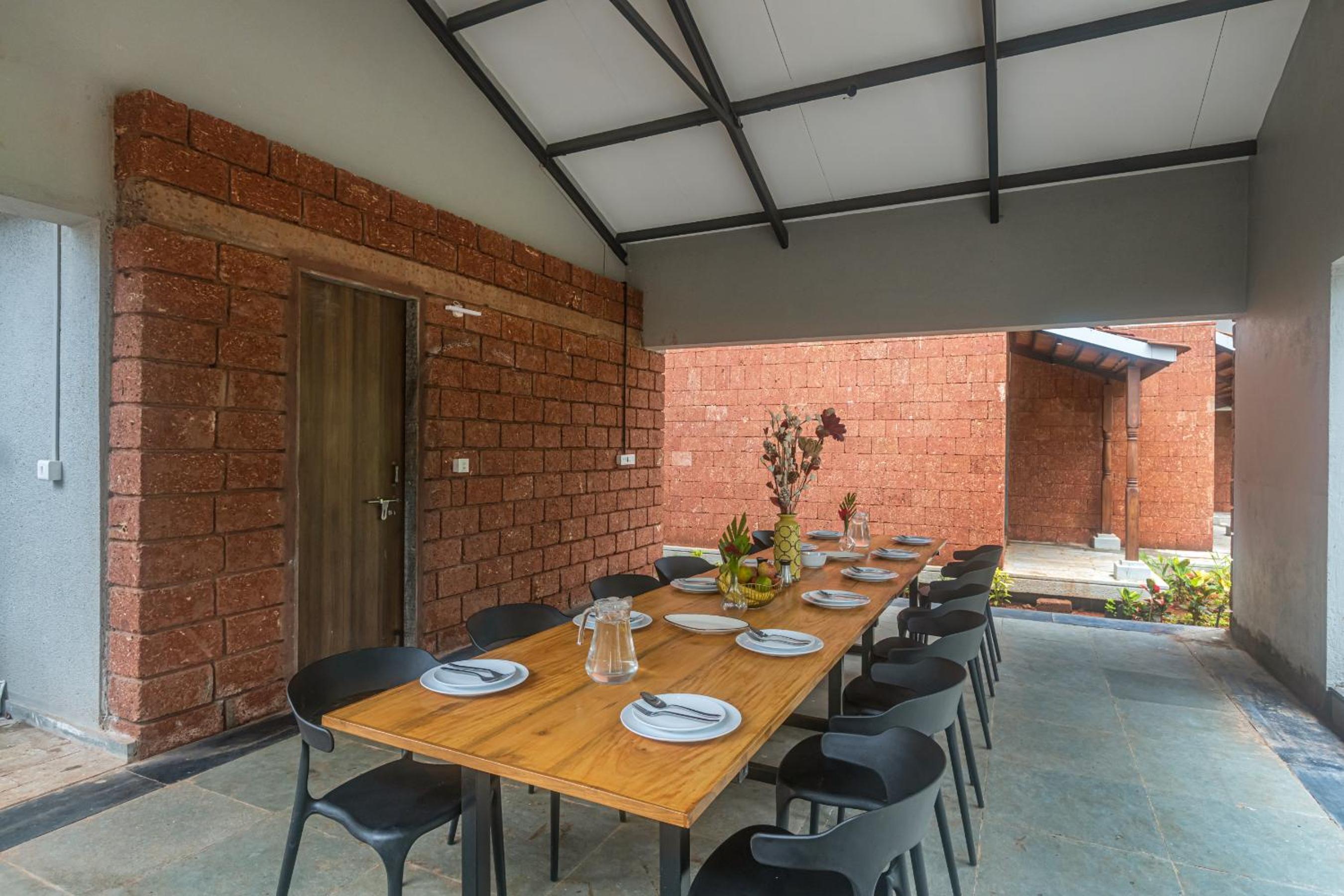 SaffronStays Amavi - 4BHK Villa in Dapoli with Lawn & Tropical Garden, Perfect for Family Celebrations