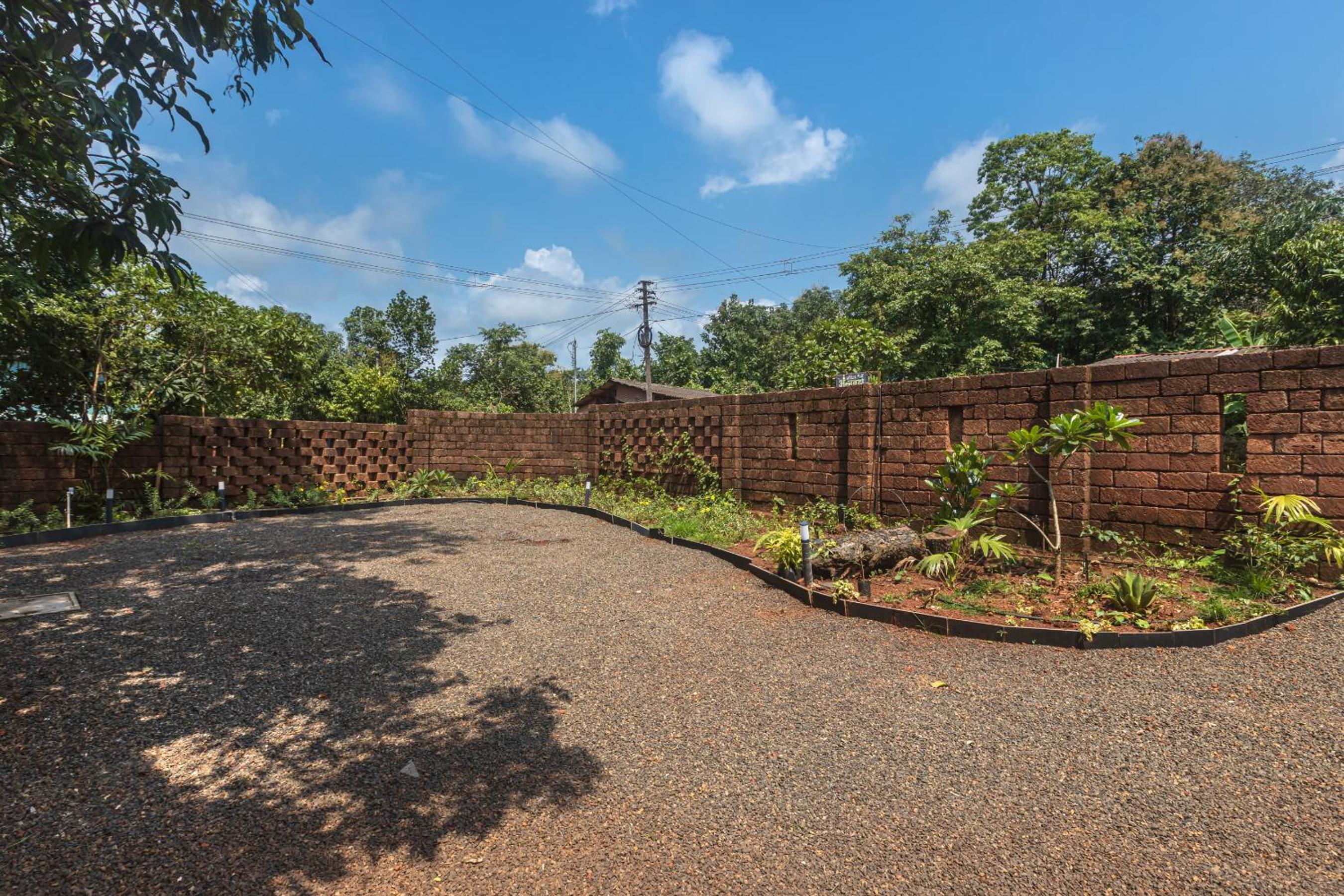 SaffronStays Amavi - 4BHK Villa in Dapoli with Lawn & Tropical Garden, Perfect for Family Celebrations