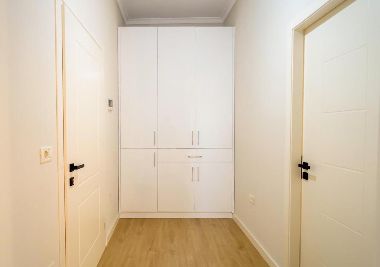 Home Inn Apartment 2 near City Center