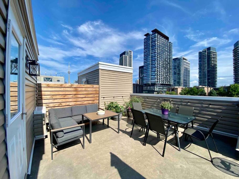 King West Private Rooftop Retreat