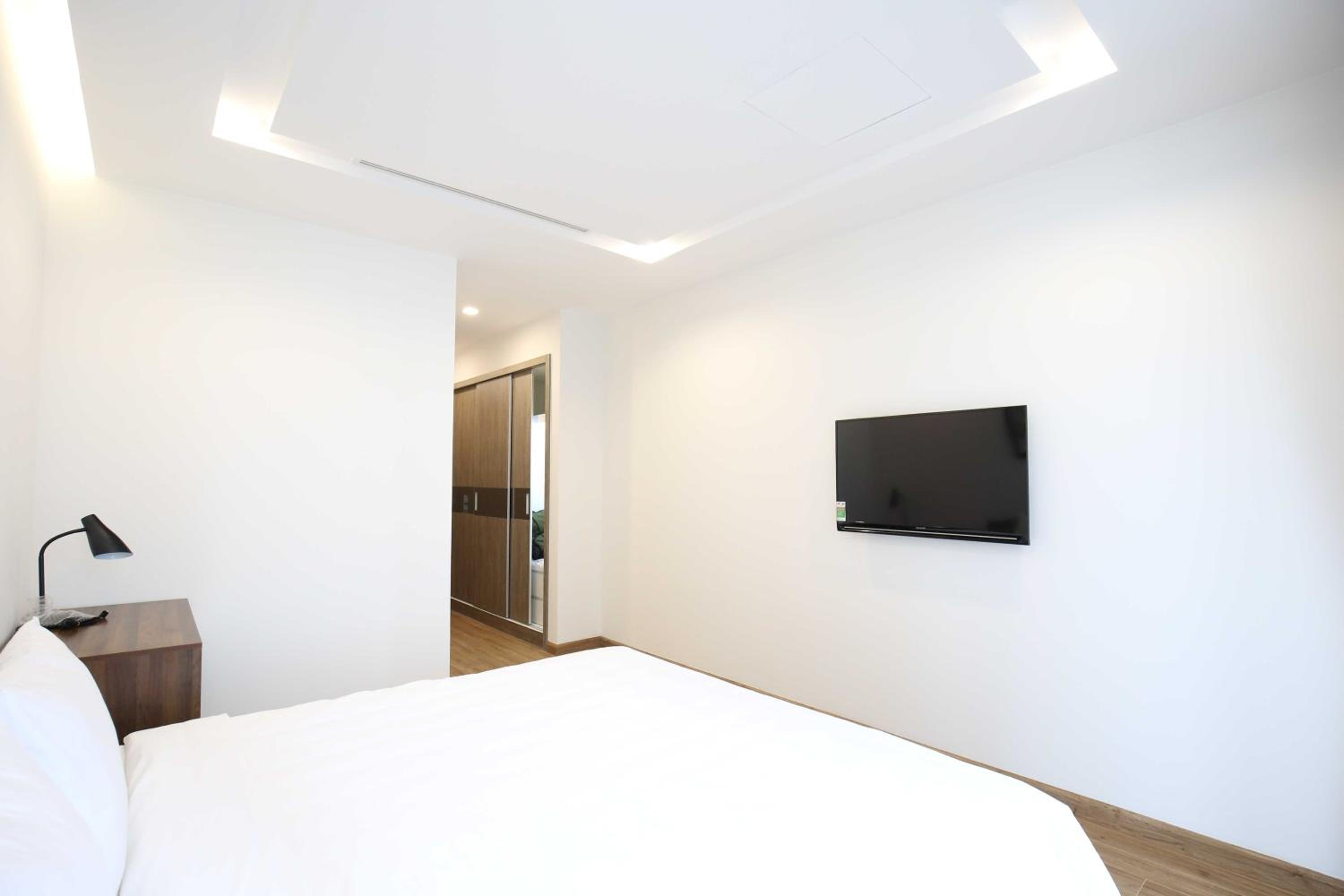 Investland- Vinhomes Metropolis one, two, three, four bedrooms