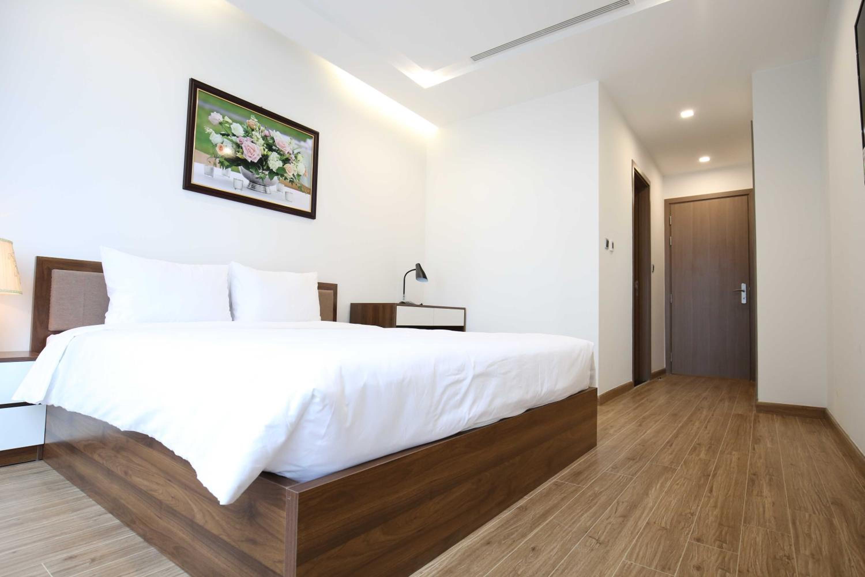 Investland- Vinhomes Metropolis one, two, three, four bedrooms