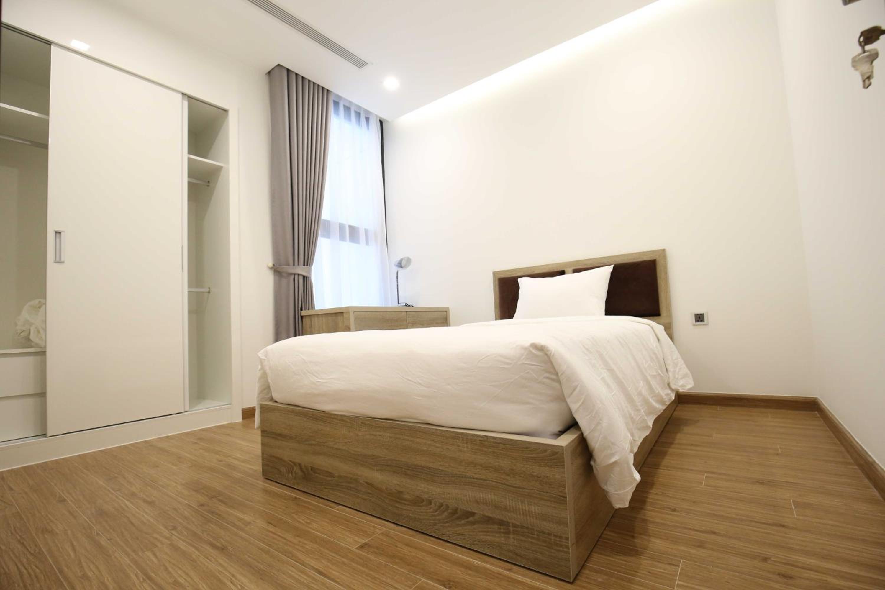 Investland- Vinhomes Metropolis one, two, three, four bedrooms