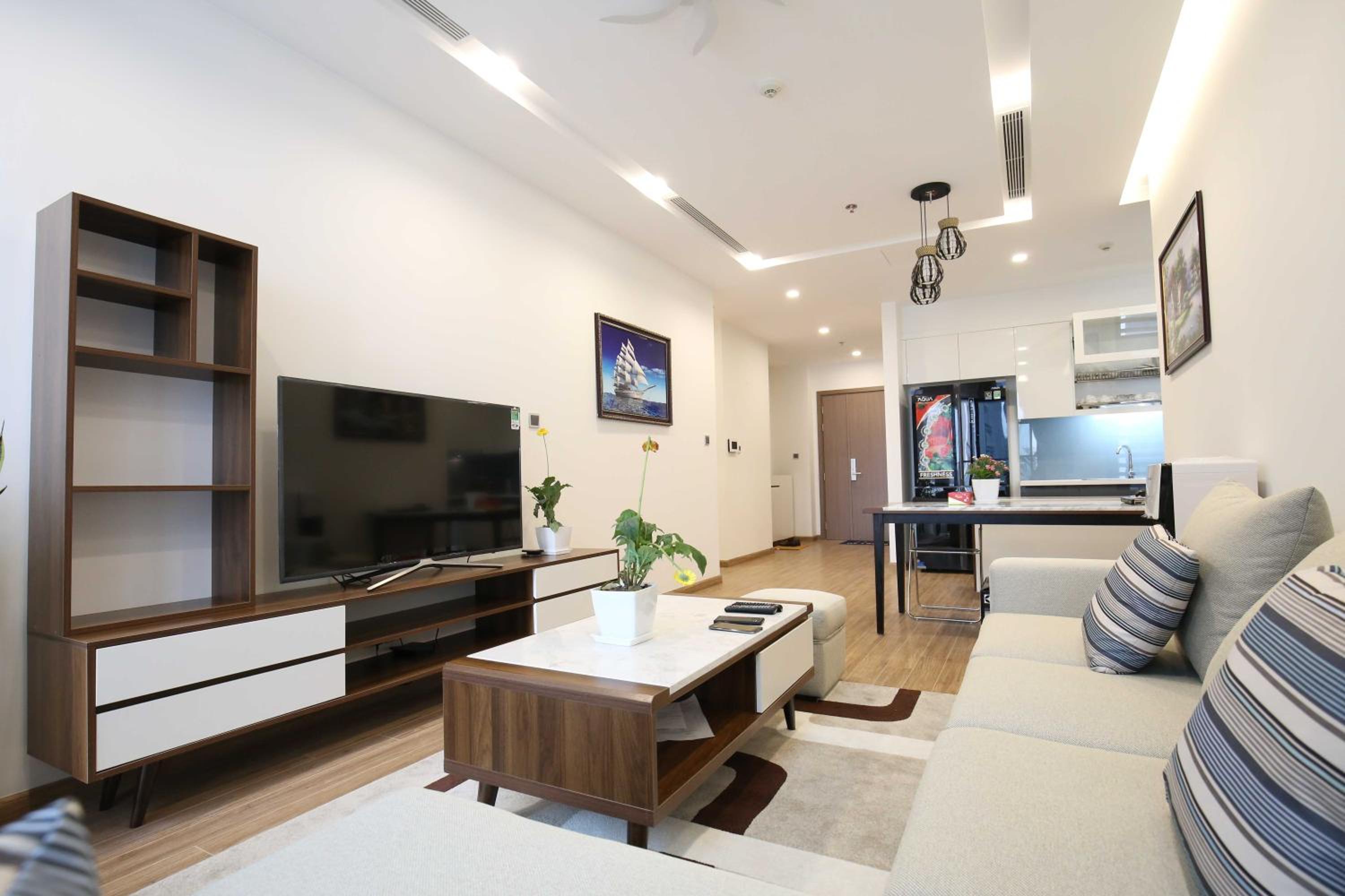 Investland- Vinhomes Metropolis one, two, three, four bedrooms