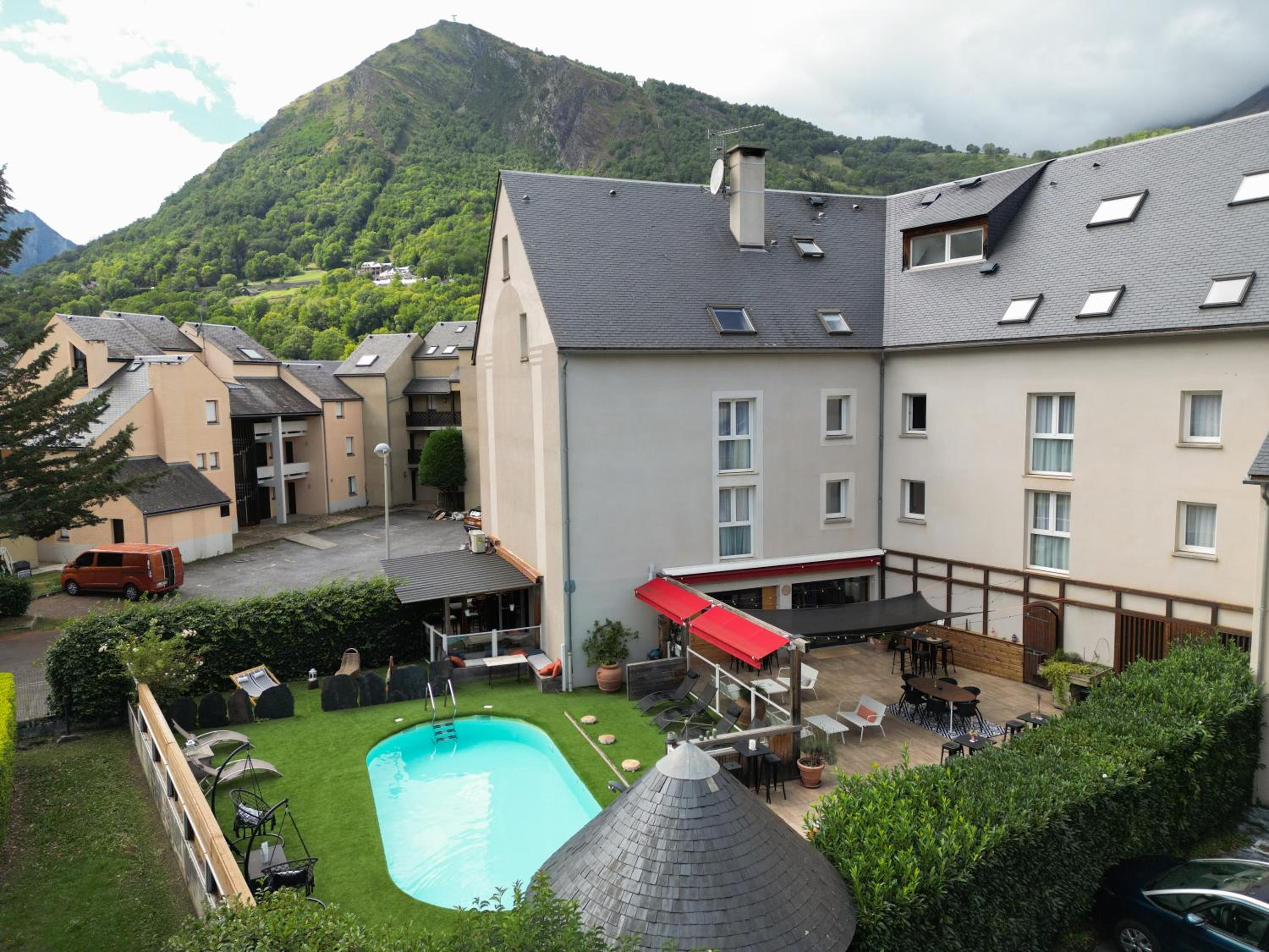Saint-Lary-Soulan Vacations - Hotel Les Arches - Property Image 3