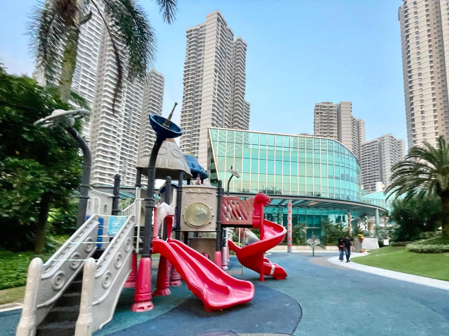 Modern Seaview Near CIQ Johor Bahru 3B3B