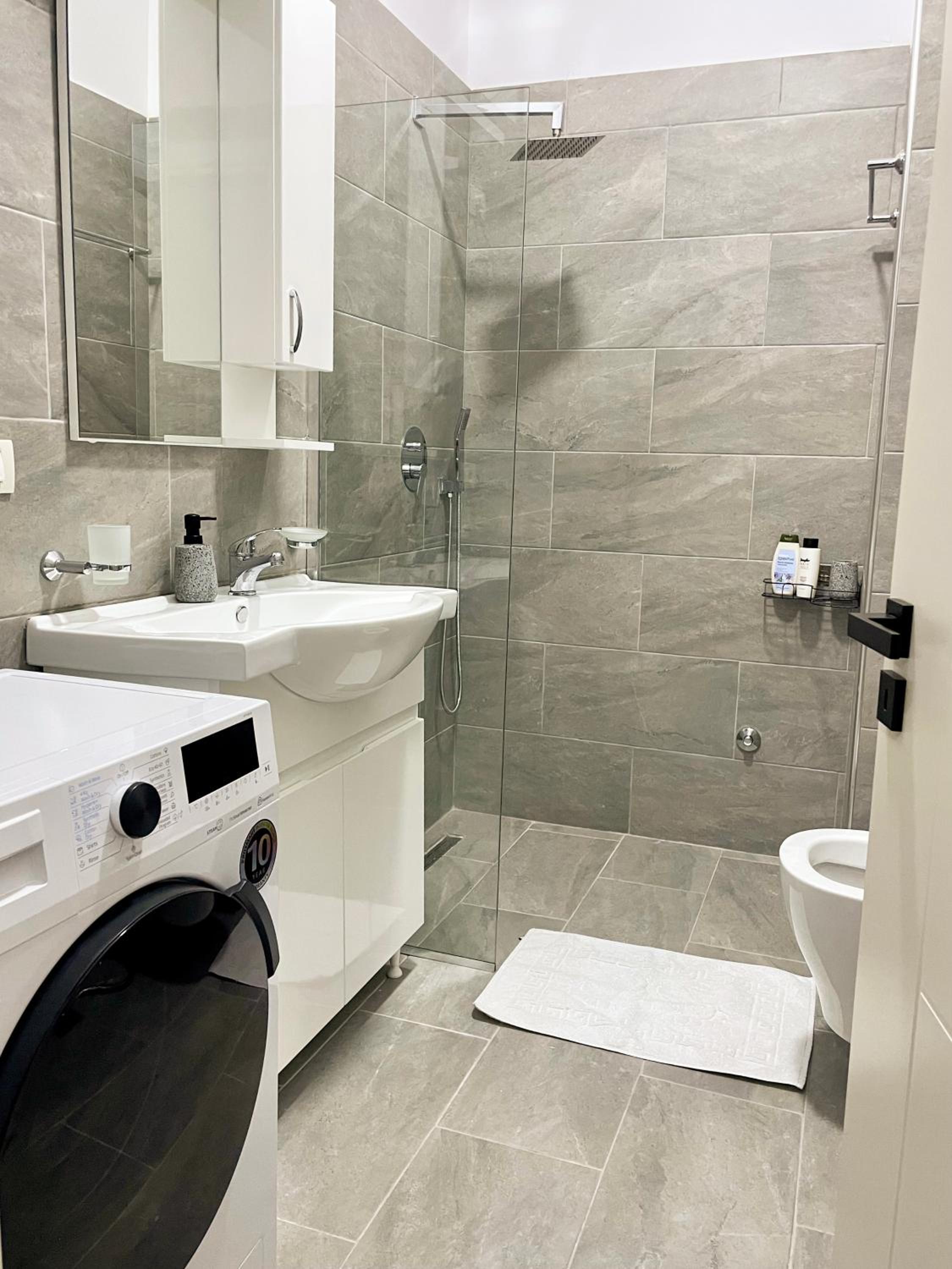 Home Inn Apartment near City Center
