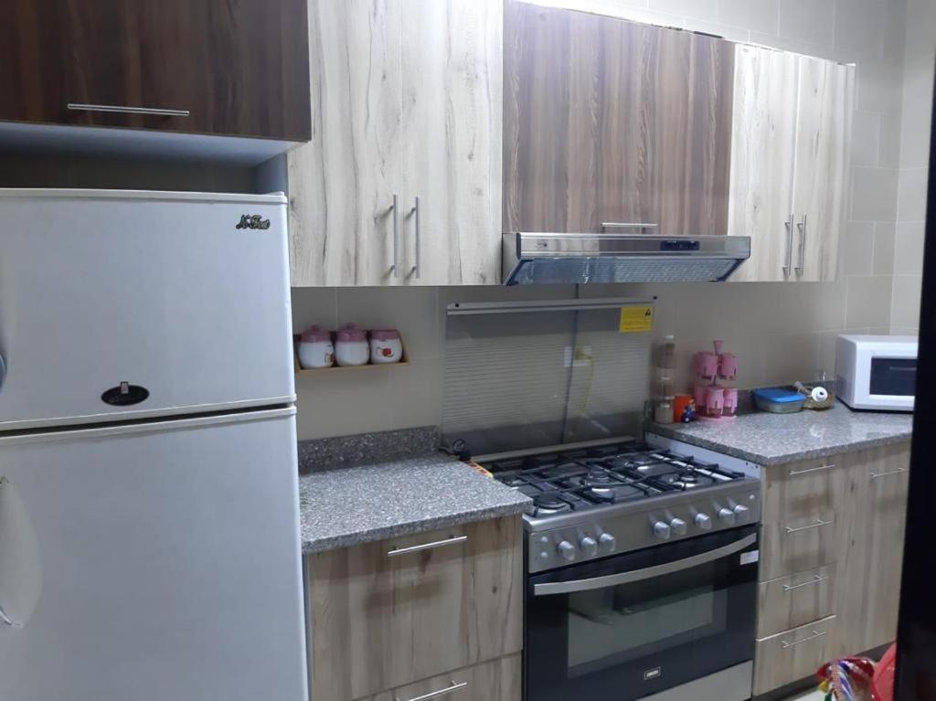 Fabolous Studio Apartment in Elsheikh Zayed