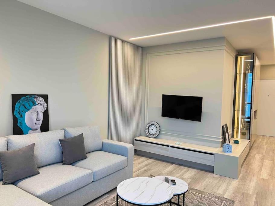 BS Apartment 1