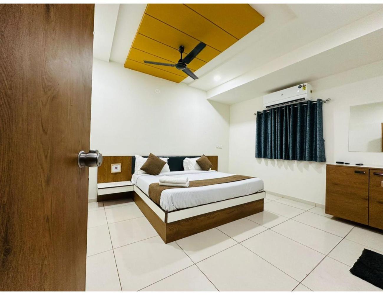 Hotel Dwarika Inn, Rajkot view 3
