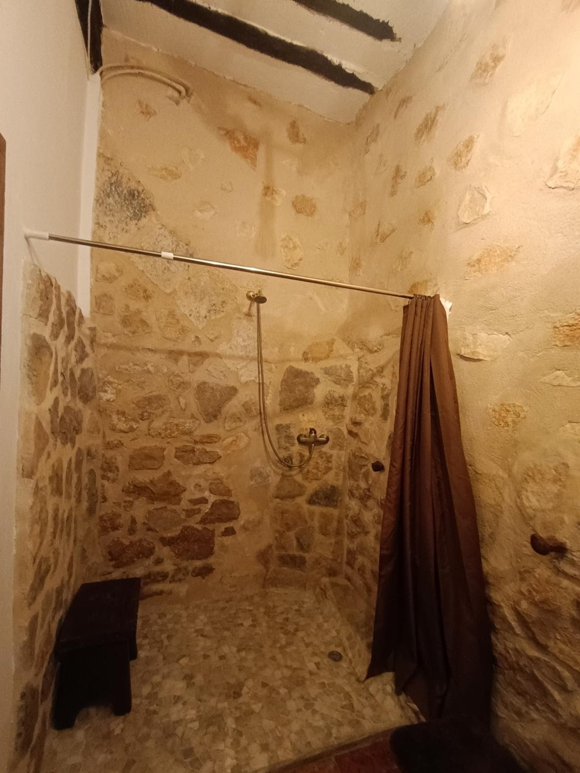 Photo 48