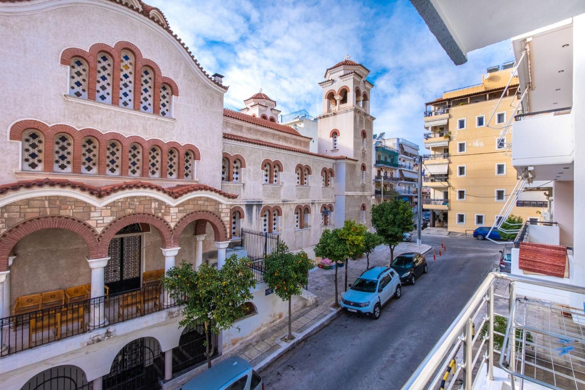 Bright Apartment In Piraeus view 4