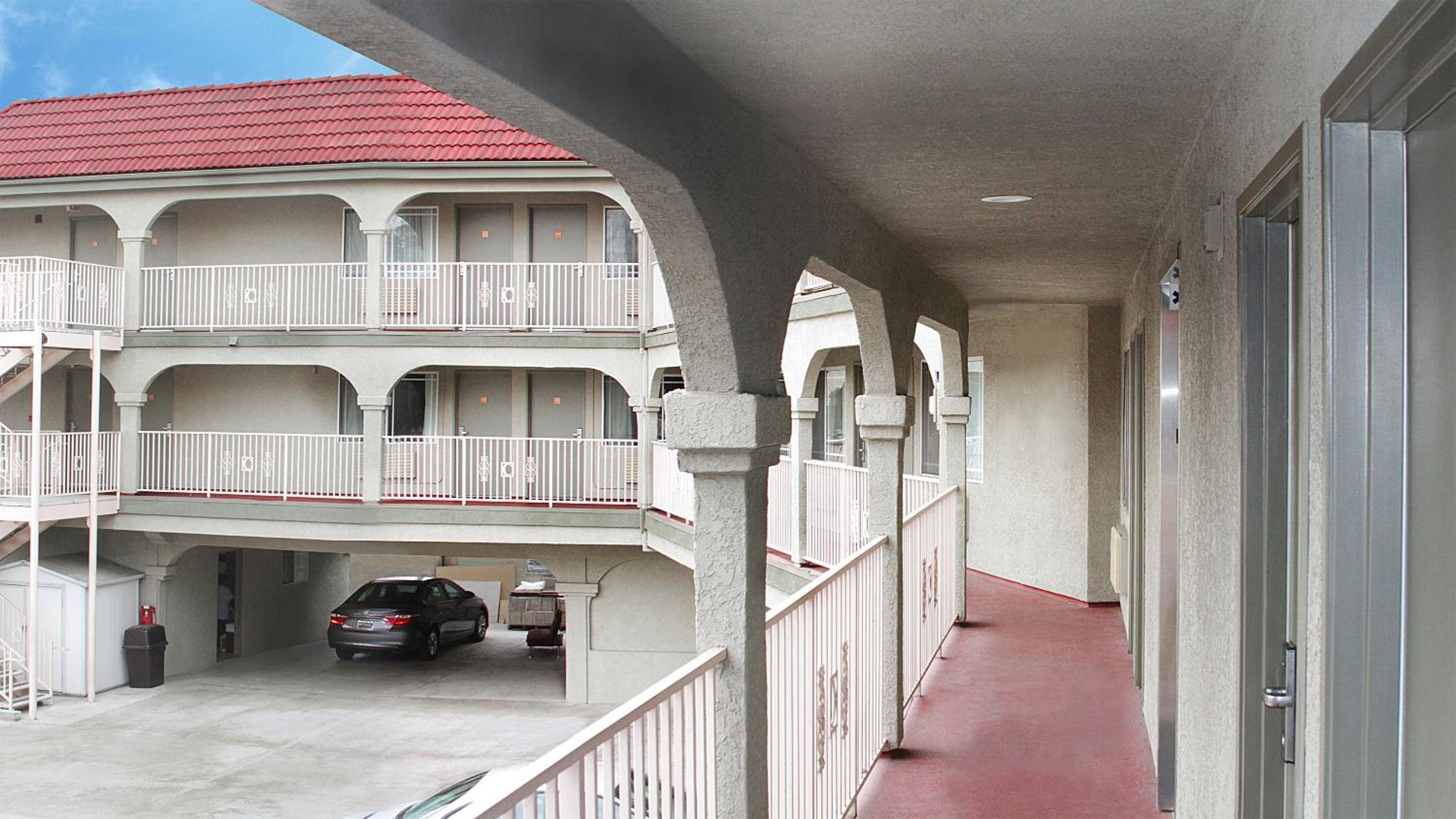 Colony Inn - North Hollywood - Hotel Near Universal Studios